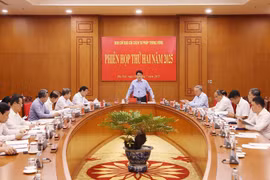 越共中央司法改革指导委员会在国家主席、指导委员会主任梁强的主持下召开第二次会议。图自越通社