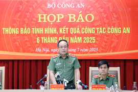 河内市公安局代表发表讲话。图自越通社