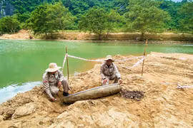 风芽乡发现重量220公斤的炸弹。图自越通社