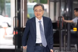 赵贤先生就任大韩民国外交部长官。图自Yonhap
