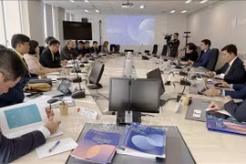 9月15日，由越南建设部副部长范明河率领的建设部工作代表团与法国核安全与辐射防护局（ASNR）举行工作会谈。图自越通社
