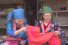加强奠边省各少数民族传统手工艺的保护与传承