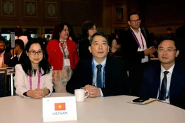 越南代表团出席2025年美国投资峰会
