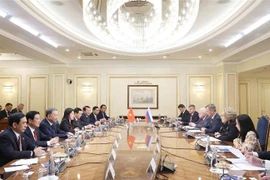 苏林总书记会见俄罗斯联邦委员会主席马特维延科。图自越通社