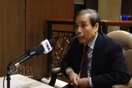新加坡李光耀公共政策学院武明姜接受越通社记者的采访。图自越通社