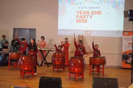 艺术表演节目。图自越通社