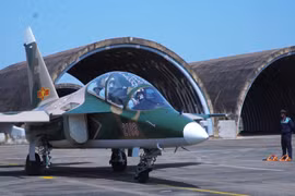 越南防空空军训练高峰 迎50周年庆典蓄势待发