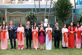 古巴民族英雄何塞·马蒂雕像落成典礼。图自越通社