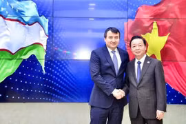 越南政府副总理陈红河会见乌兹别克斯坦副总理扎姆希德·霍贾耶夫。图自越通社