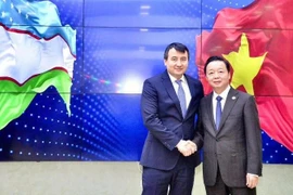 越南政府副总理陈红河会见乌兹别克斯坦副总理扎姆希德·霍贾耶夫。图自越通社