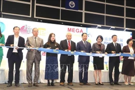 第39届中国香港国际旅游展开幕式。图自越通社