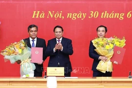 越南政府总理范明政任命两位省委书记担任副部长级职务。图自越通社