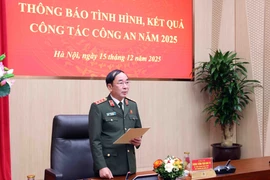 越南公安部副部长陈国祖上将15日主持召开公安部新闻发布会。图自越通社