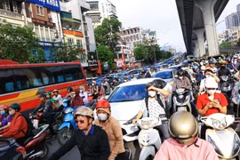 新冠肺炎疫情病例零星散发卫生部继续提醒民众采取防范措施。图自越通社