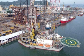 自主升降式钻井平台“PV Drilling VIII”。图自越通社
