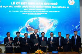 胡志明市科学技术局与Accelerated Infrastructure Capital领导签署人工智能数据中心项目合作备忘录。图自越通社