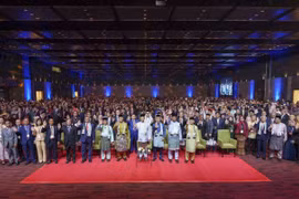 9月19日上午，越南政府副总理陈红河与各国领导人出席了2025年全球清真峰会（GHAS 2025）开幕式。图自越通社