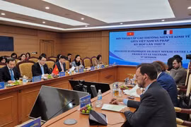 越法经济高级年度对话会在河内举行。图自越通社