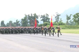 铿锵玫瑰备战国庆阅兵 整齐步伐诠释荣耀与使命