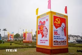 庆祝越南共产党建党95周年宣传横幅。图自越通社