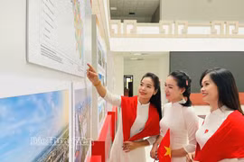 兴安省举办专题展 庆祝八月革命和九二国庆80周年。图自baohungyen.vn