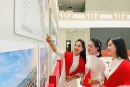 兴安省举办专题展 庆祝八月革命和九二国庆80周年。图自baohungyen.vn