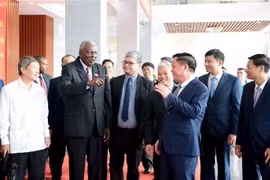 古巴全国人民政权代表大会主席访问兴安省。图自越通社