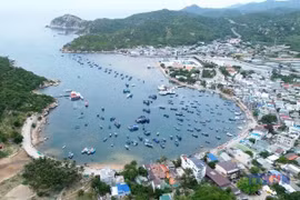 永希湾——探索庆和省美景之旅中不容错过的目的地