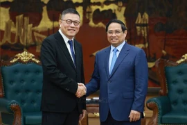 范明政总理会见中国天虹集团主席