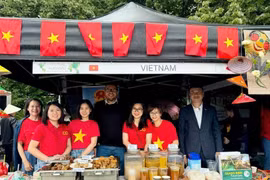 2025年布拉格美食文化节：越南美味菜肴颇受参观者的好评