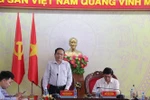 越南祖国阵线中央委员会主席陈青敏看望慰问得乐省受灾群众