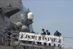 日本海上自卫队两艘军舰访问越南金兰湾港口