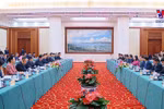 越南国会主席王廷惠会见中国云南省省委书记王宁