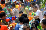 2023年泼水节泰国民众和外国游客花费185亿泰铢
