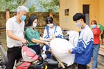 为富寿省特困地区学生发放267吨大米