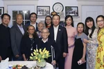 越南国家主席武文赏看望慰问旅美越侨代表