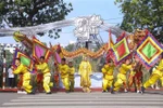 河内秋季狂欢节在还剑湖步行街举行
