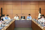 第十五届国会第六次会议：仍存在公务员推卸责任、害怕承担责任的情况
