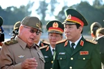 加强越南与古巴两党、两国政府和武装力量的合作