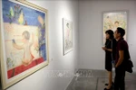 小型雕刻与丝绸画展览会在河内举行