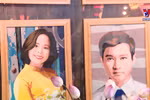 由丝绸碎片拼接而成的肖像画
