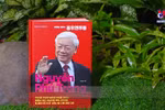 越通社将出版有关阮富仲总书记越南语和韩语版本的书籍