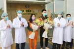 新冠肺炎疫情：越南中央热带疾病医院新增两名治愈患者出院