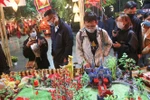 河内市当代生活中民间文化节在还剑湖步行街举行