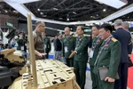 越南出席法国陆军武器展。图自越通社