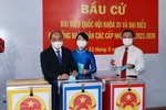 越南国家主席阮春福在胡志明市选举区投票