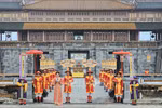 2024年顺化节公布仪式暨阮朝新日历发布仪式再现活动在承天顺化省举行
