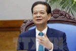 政府总理阮晋勇主持了政府2月份例行会议。