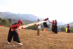 组图：奠边省哈尼族同胞喜迎浓郁色彩的“湖事茶”传统春节