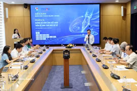 作为2026年全国新闻媒体展框架内全国新闻论坛的活动之一，越南通讯社记者联合会于2026年6月20日上午在海防市主持召开了主题为“在数字新闻生态系统中推广越南形象”的讨论会。图自越通社